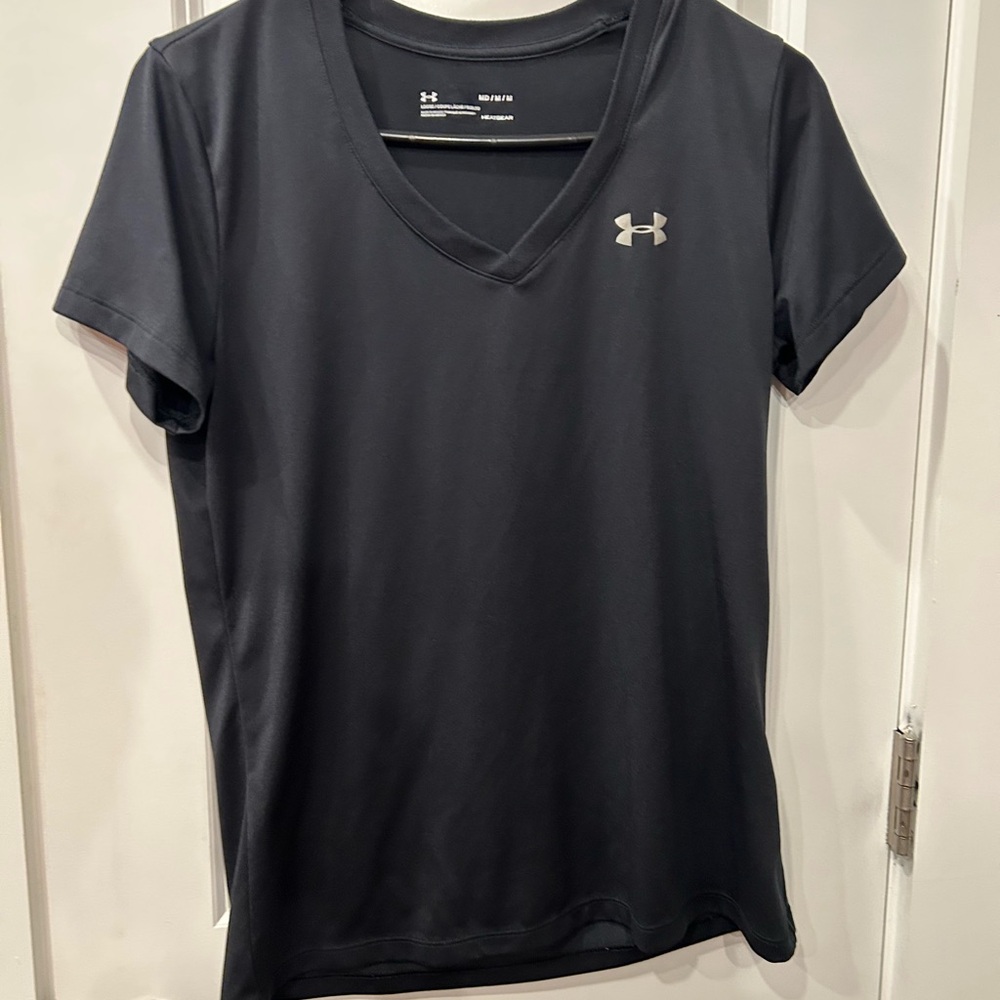 Under Armour Women's Black V-Neck Top